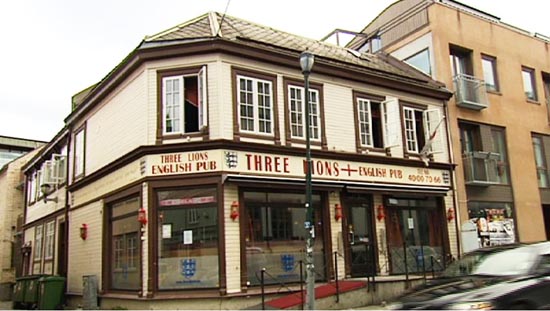 Three Lions pub ligger i Brattørgata 10-12B i Trondheim sentrum.